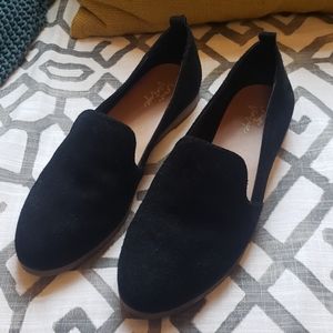 Crown Vintage Black Loafers